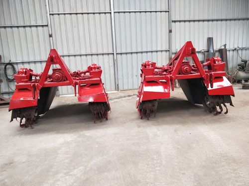 拖拉機(jī)帶起壟機(jī)